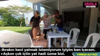 Otelde Çalışan Kumral Çıtırı Kandırıp Havuz Kenarında Pompa Yaptı