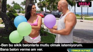 Etine Dolgun Kızı Küstah Sevgilisinin Yanında Bağırtarak Sikti
